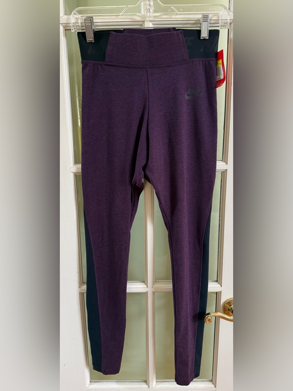 Nike Plum Purple athletic running pants size small NWT